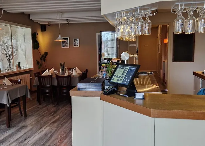 Restaurant & Anglia Steinbergkirche