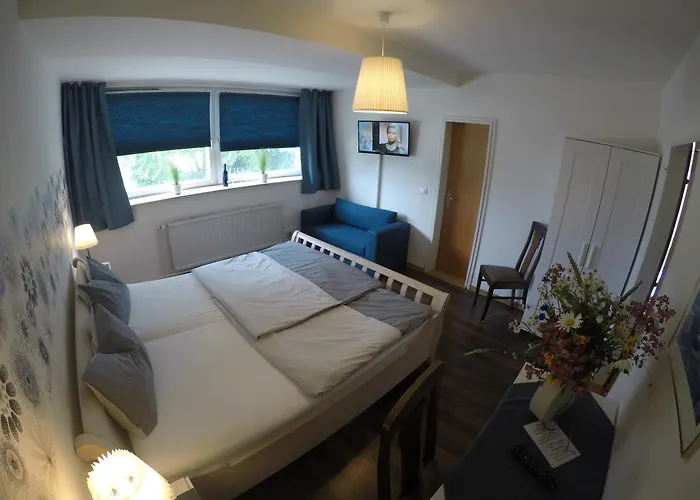 Restaurant & Anglia *